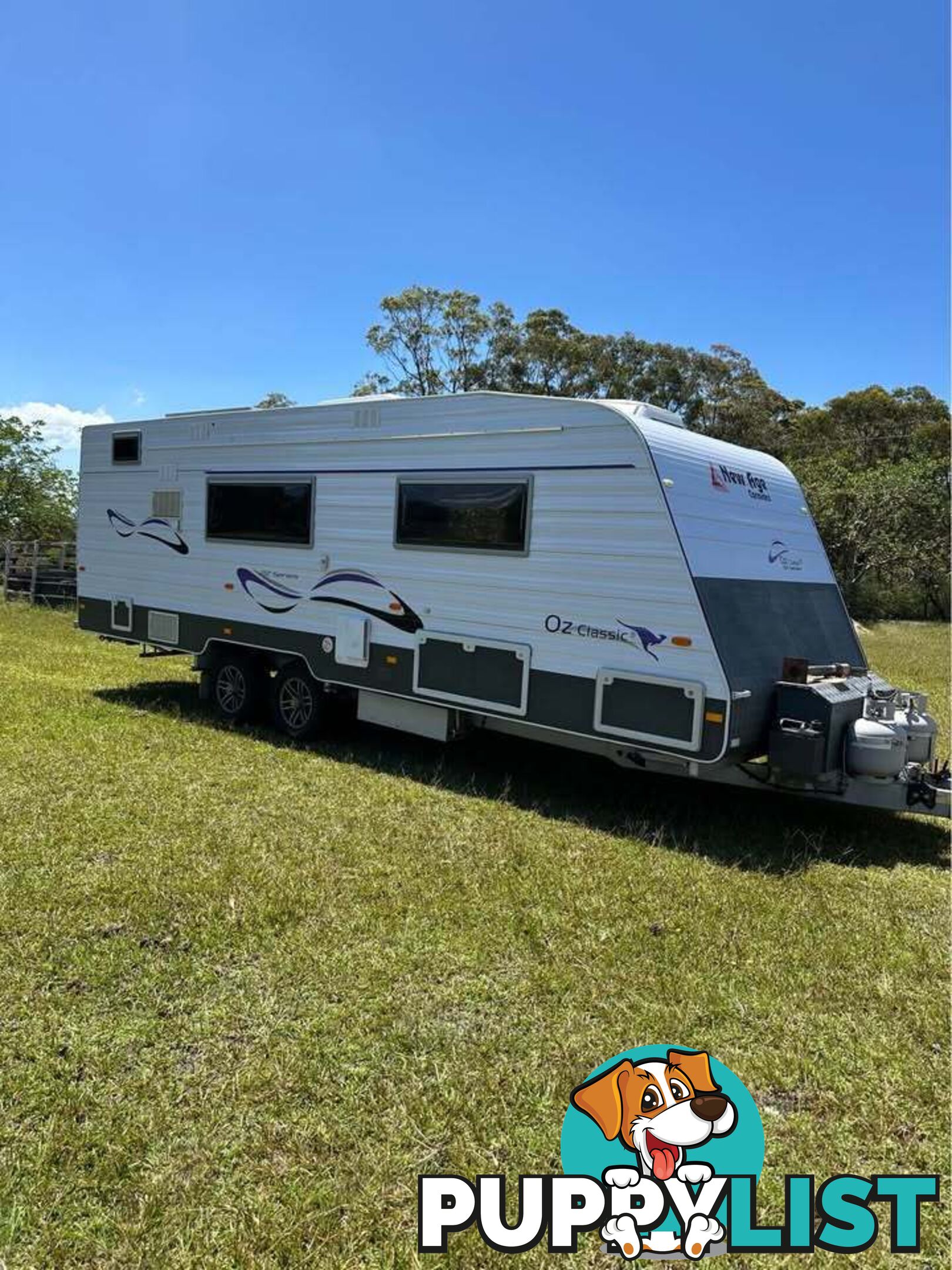 Spacious, perfectly maintained 2012 New Age OZ CLASSIC