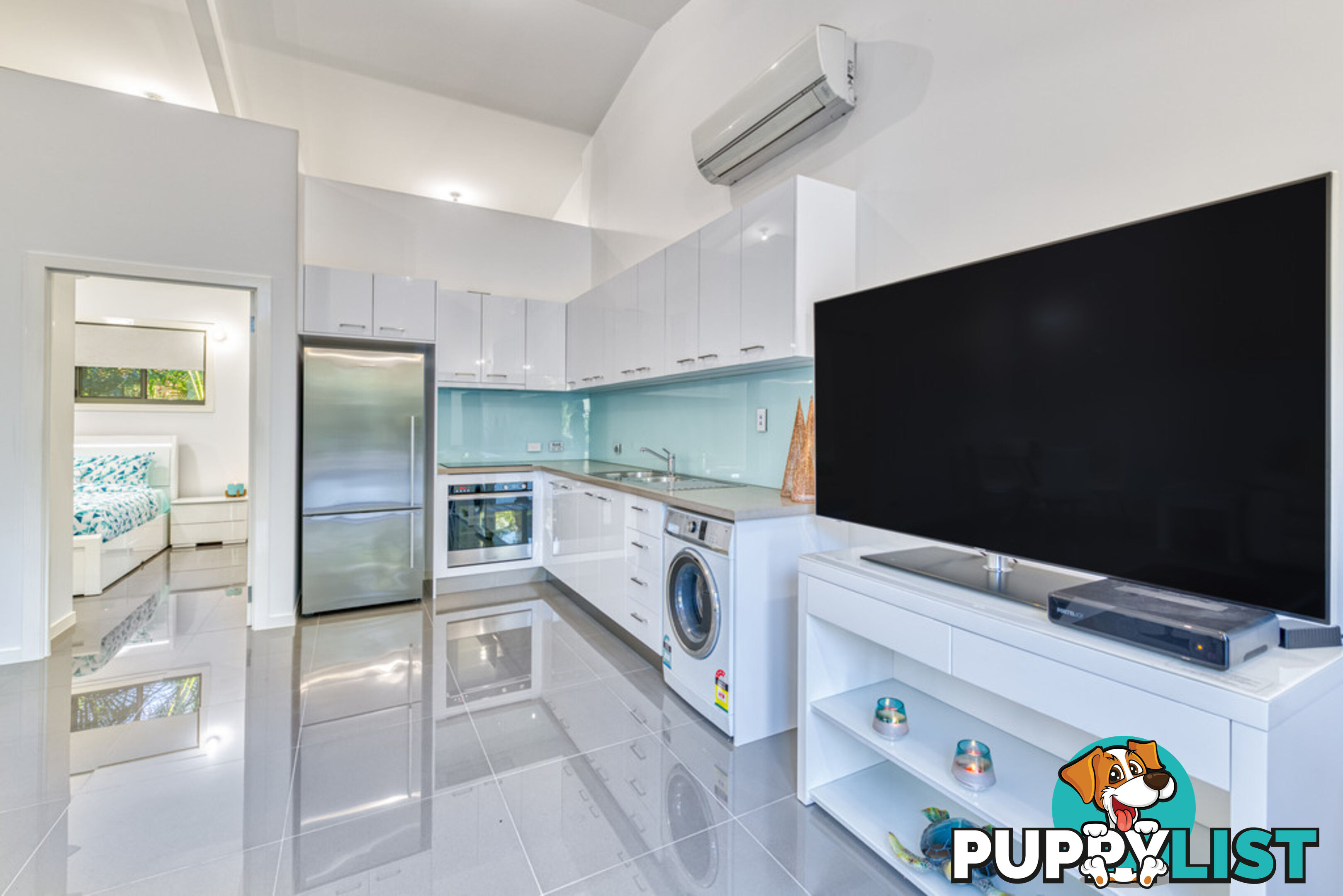 1 Dundowran Beach Esplanade DUNDOWRAN BEACH QLD 4655