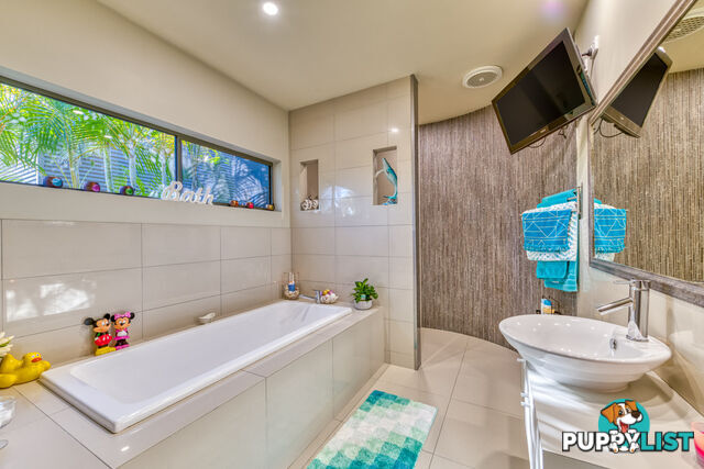 1 Dundowran Beach Esplanade DUNDOWRAN BEACH QLD 4655