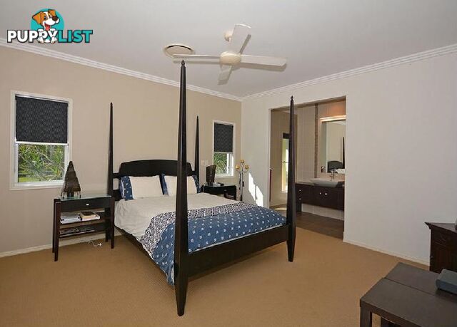 1 Jasmine Court DUNDOWRAN BEACH QLD 4655