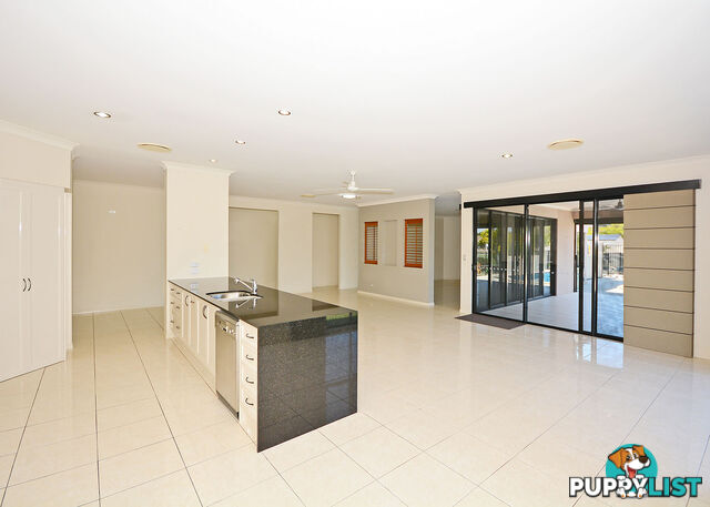 5 Pandanus Drive DUNDOWRAN BEACH QLD 4655