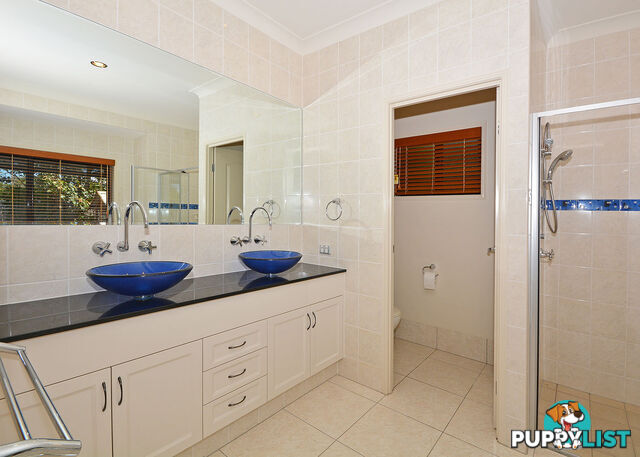 5 Pandanus Drive DUNDOWRAN BEACH QLD 4655