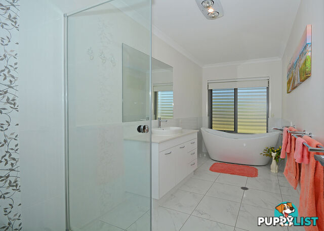 5 Avery Court DUNDOWRAN BEACH QLD 4655