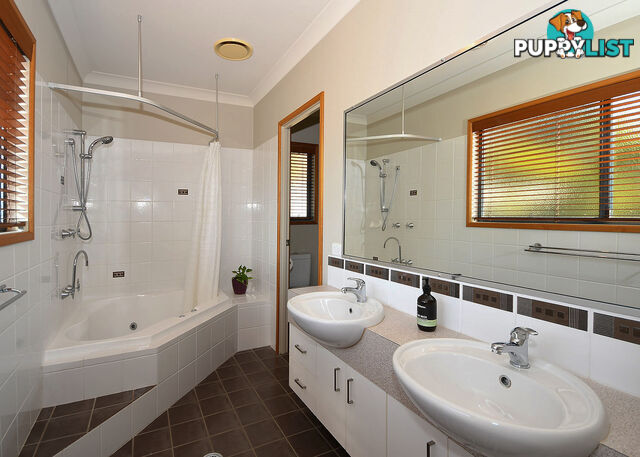 2 Palm Way DUNDOWRAN BEACH QLD 4655