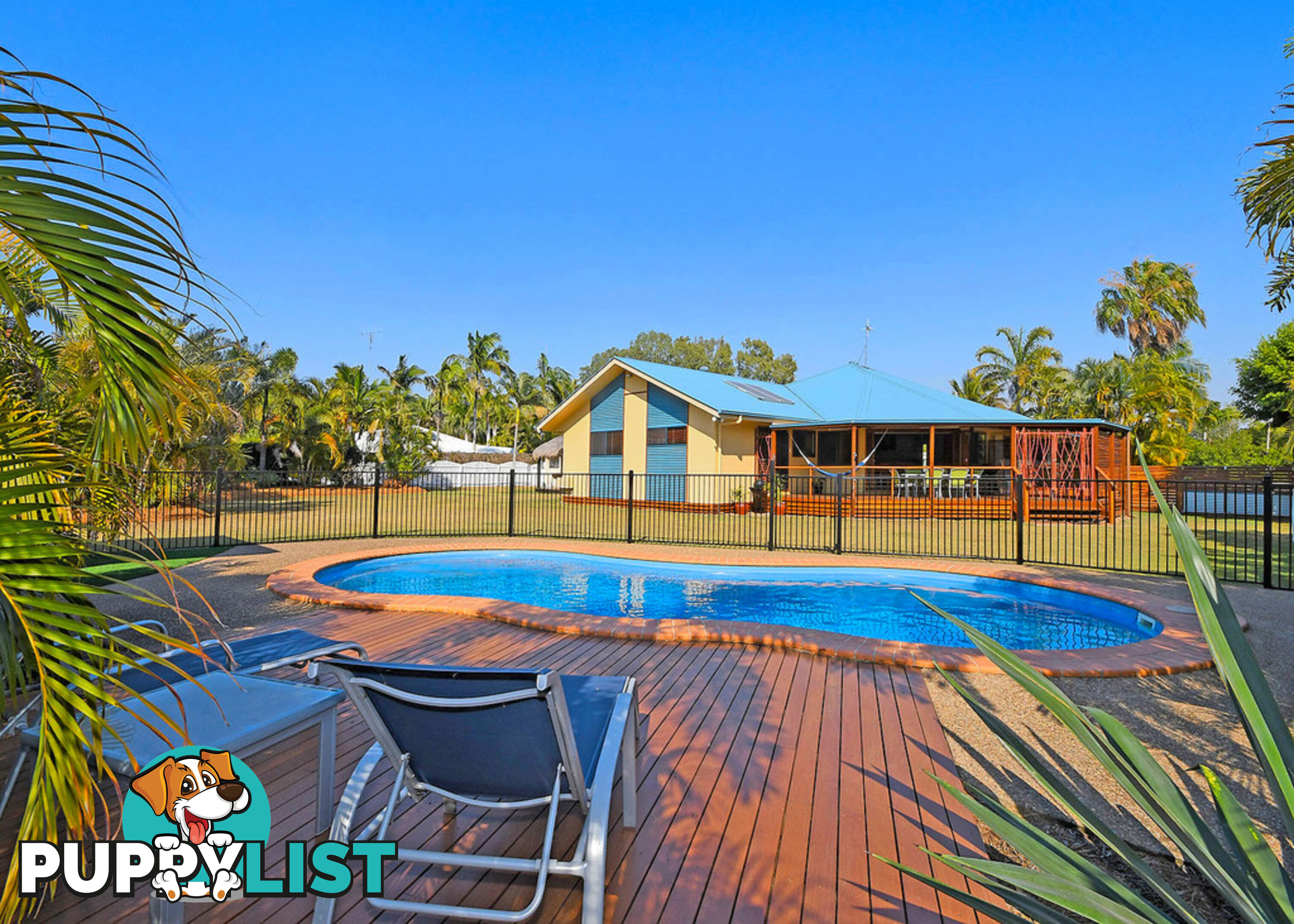 2 Palm Way DUNDOWRAN BEACH QLD 4655