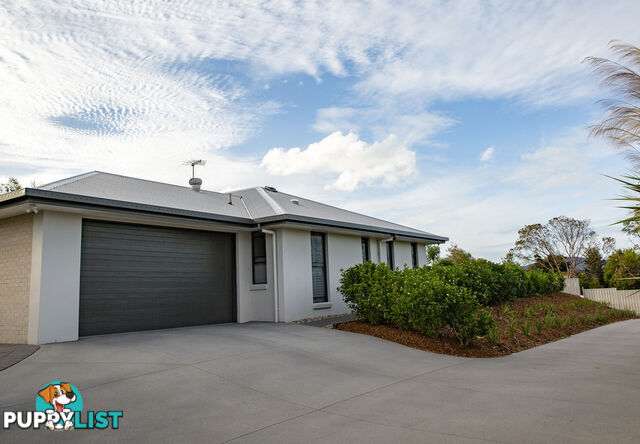 16 Azure Court DUNDOWRAN BEACH QLD 4655