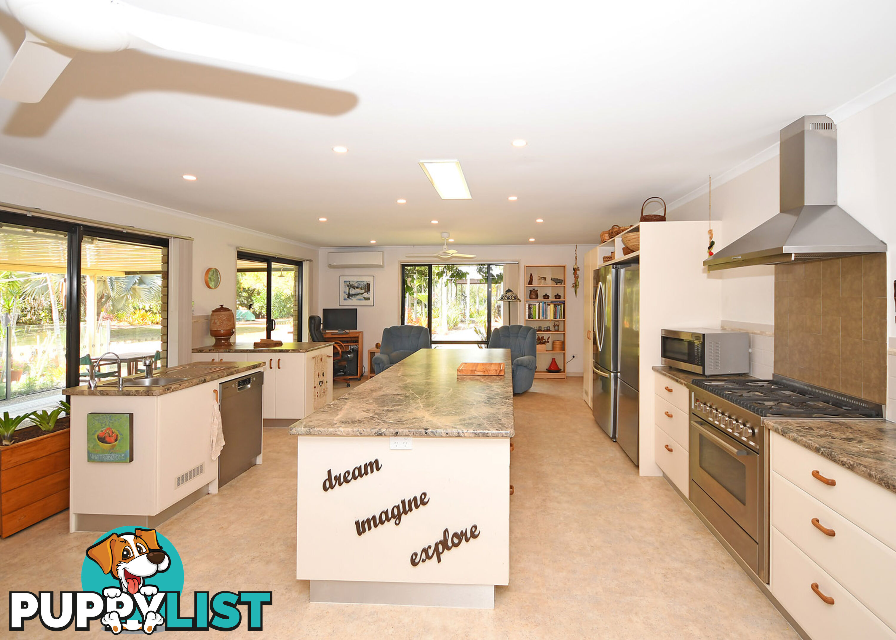 17 Meadow Drive DUNDOWRAN BEACH QLD 4655