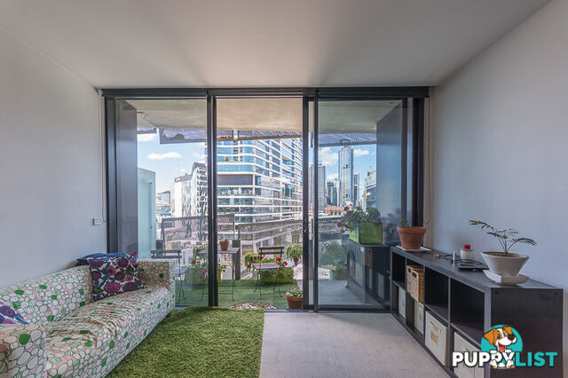 1204 18 Waterview Walk DOCKLANDS VIC 3008