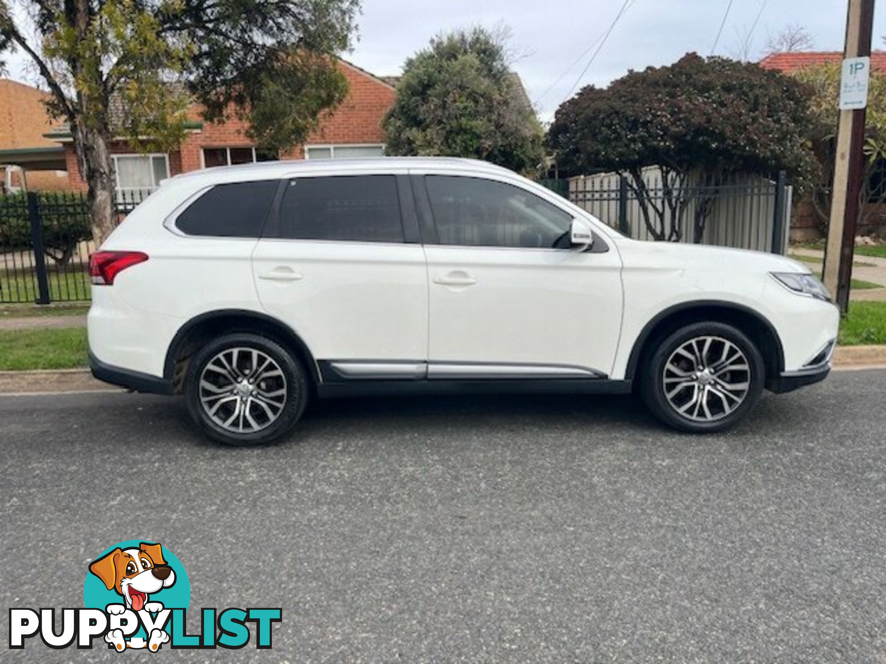 2015 MITSUBISHI OUTLANDER ZK  WAGON