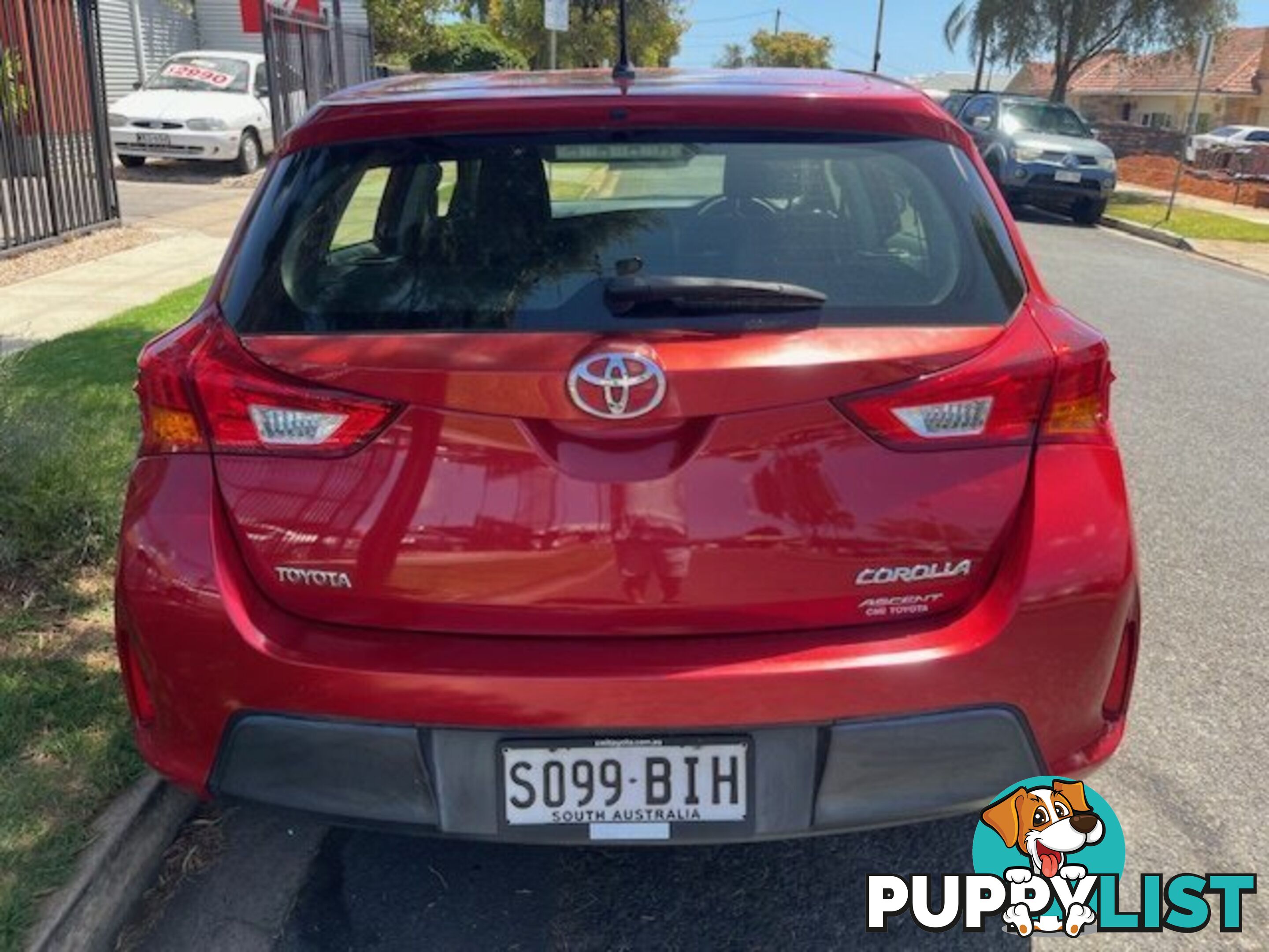 2013 TOYOTA COROLLA ZRE182R  HATCHBACK