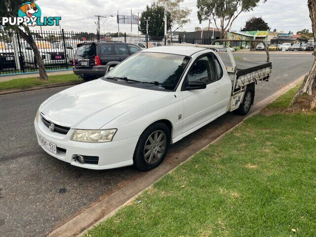 2004 HOLDEN COMMODORE VZ  CAB CHASSIS