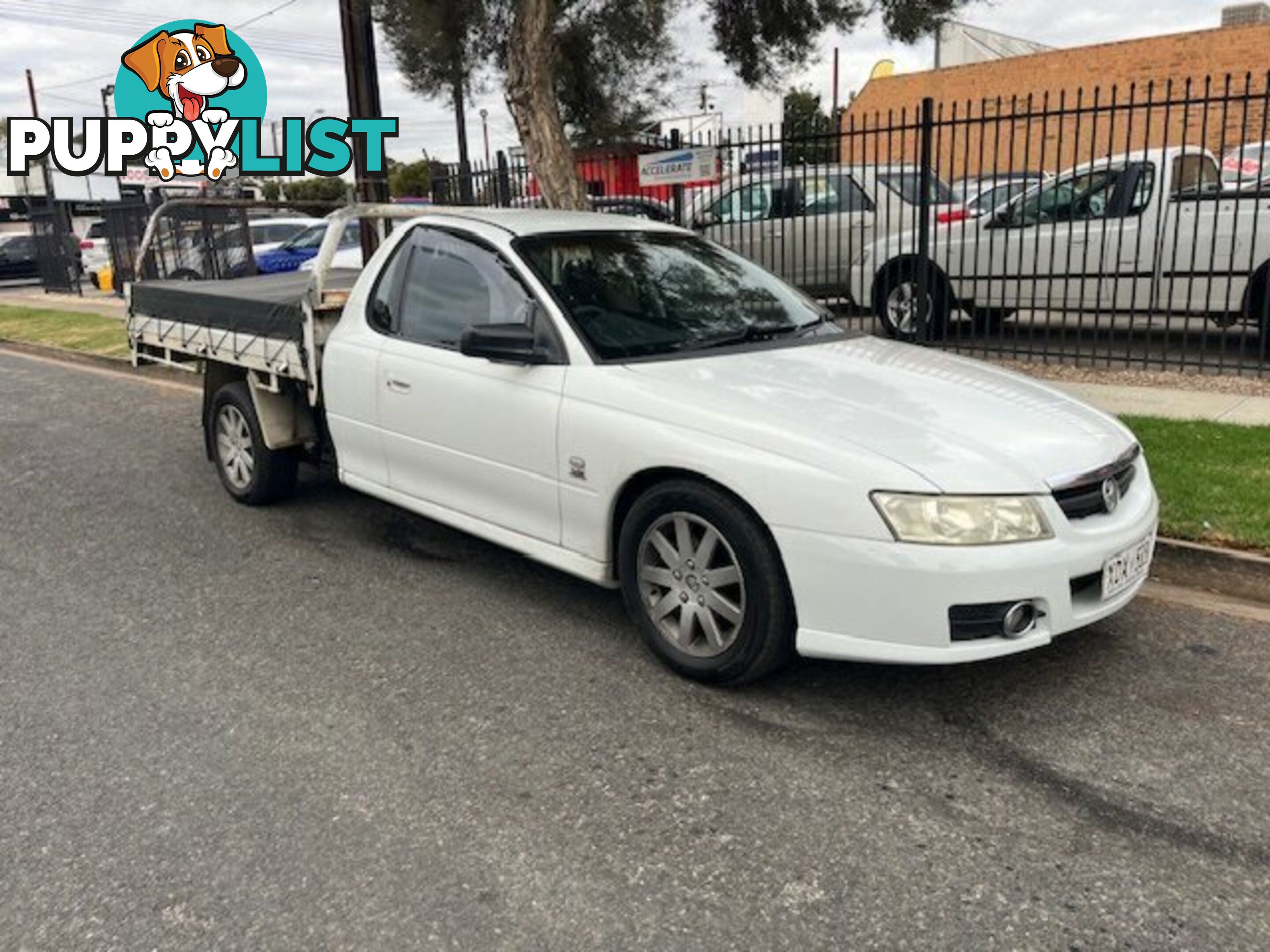 2004 HOLDEN COMMODORE VZ  CAB CHASSIS
