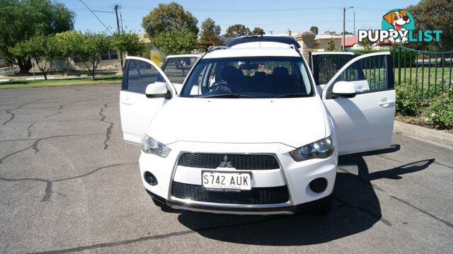 2012 MITSUBISHI OUTLANDER ZH  WAGON