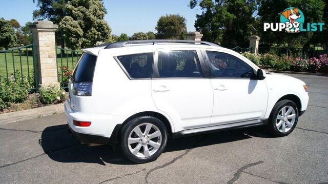 2012 MITSUBISHI OUTLANDER ZH  WAGON