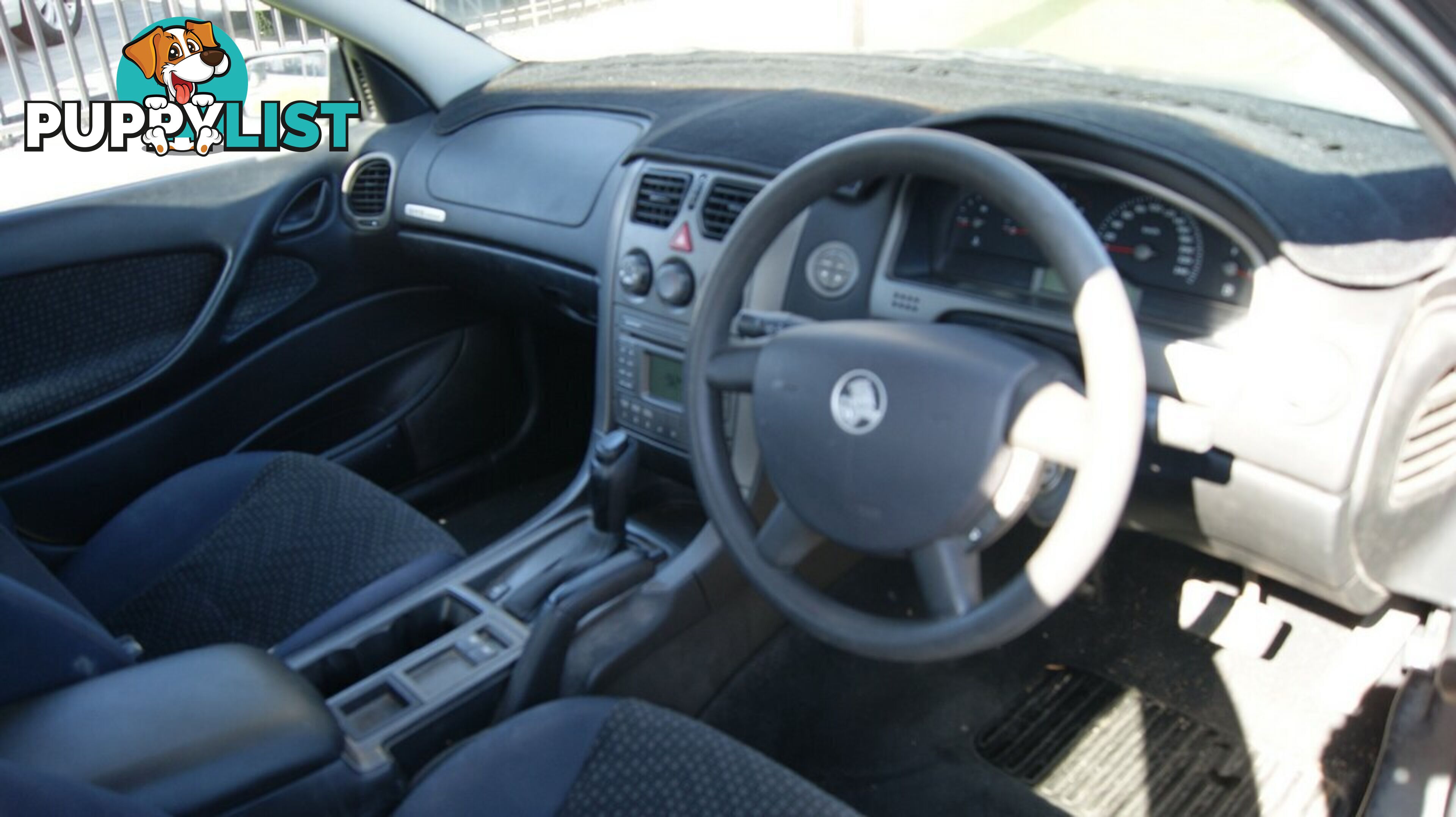 2005 HOLDEN COMMODORE VZ  SEDAN