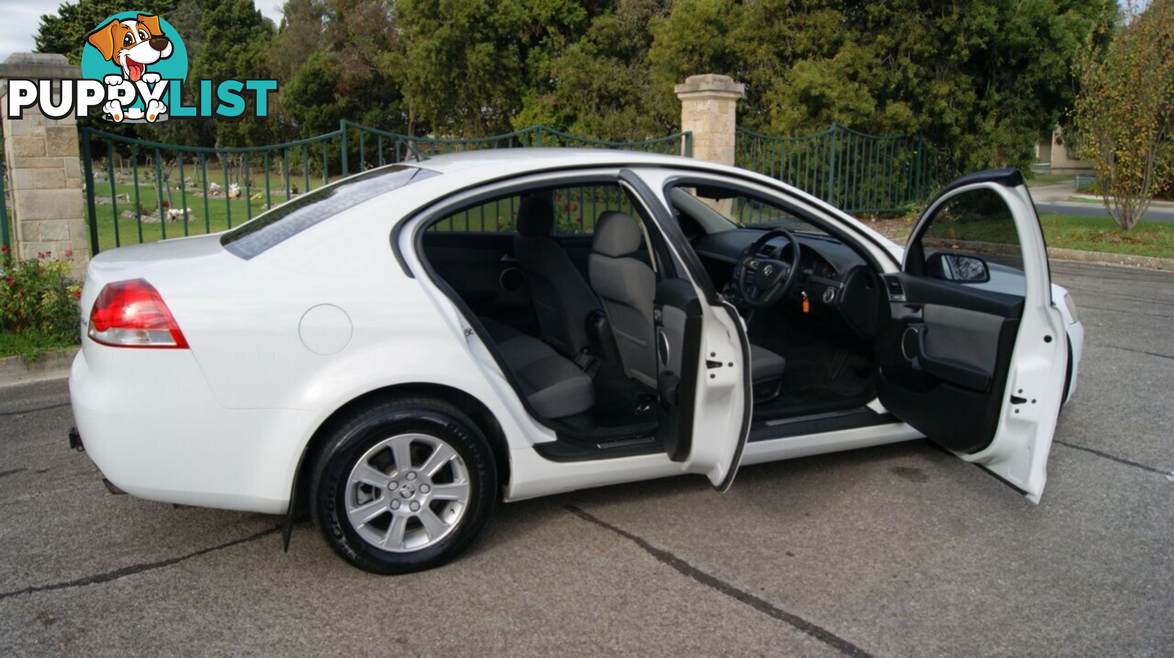 2011 HOLDEN COMMODORE VE  SEDAN