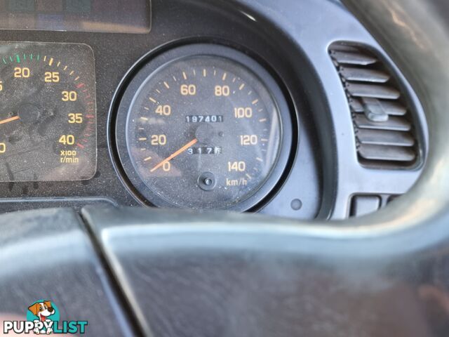 2002 Isuzu FRR 500 Pantech Truck