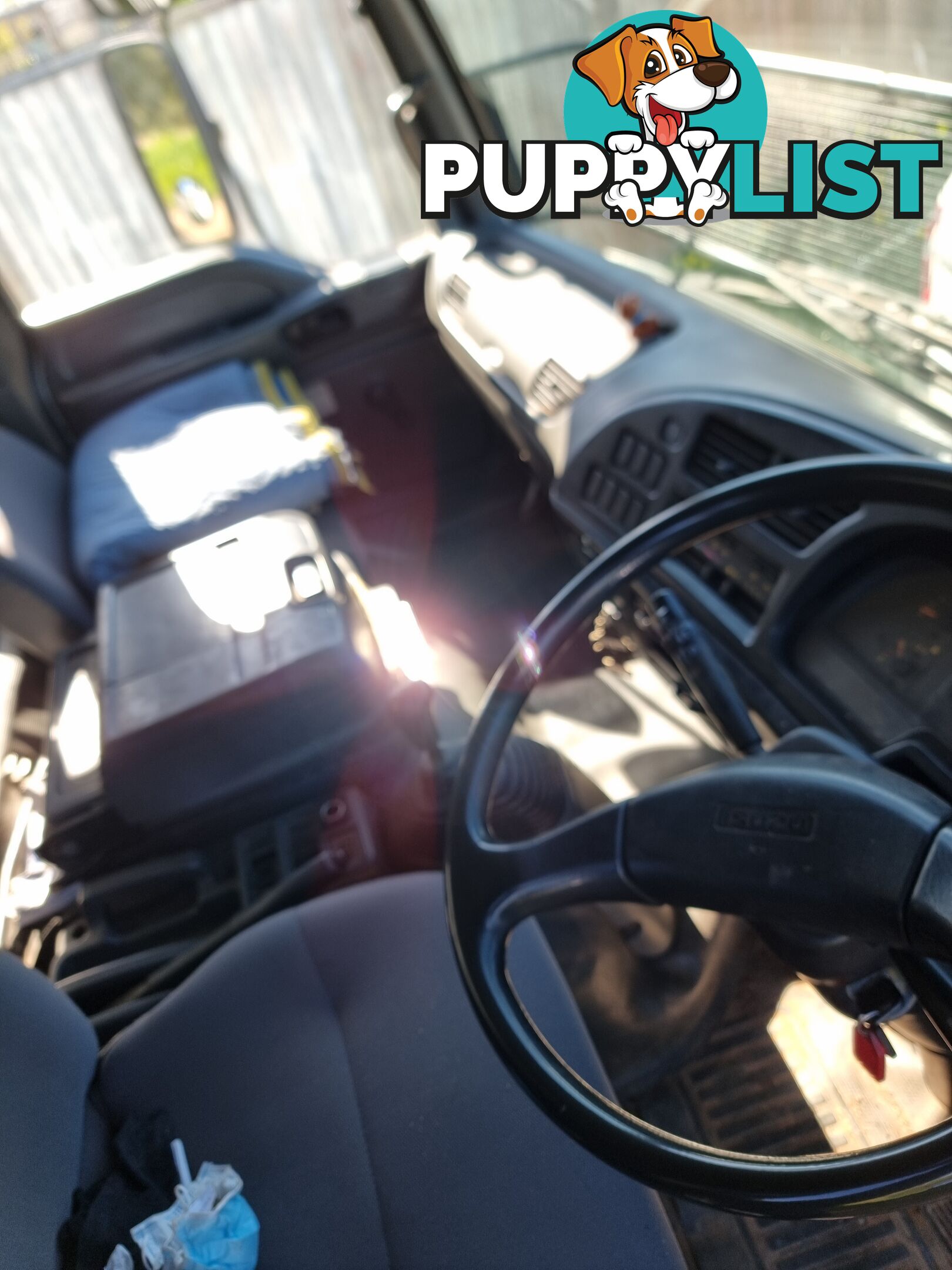 2002 Isuzu FRR 500 Pantech Truck