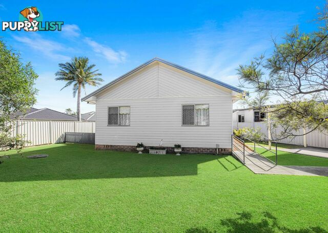 11 Walker Street CRESCENT HEAD NSW 2440