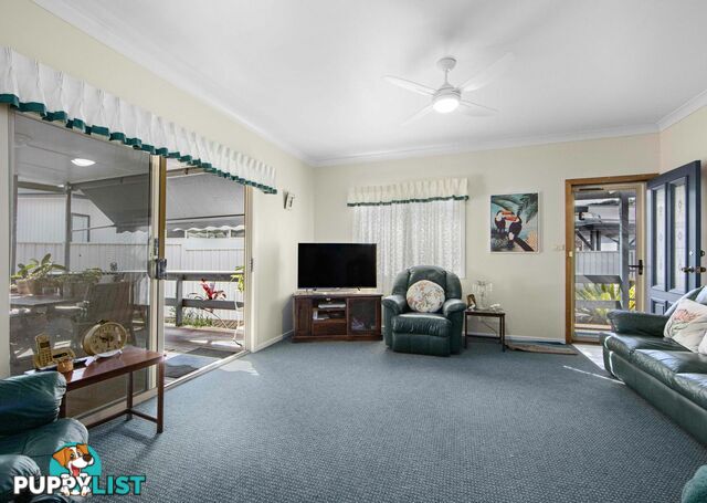 11 Walker Street CRESCENT HEAD NSW 2440