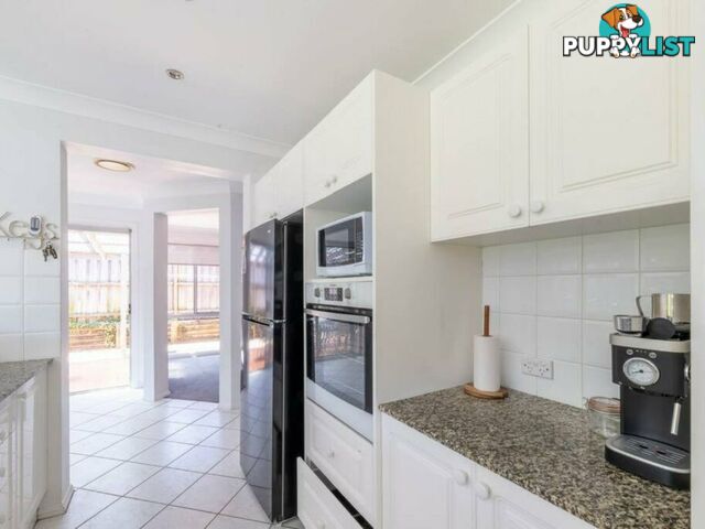 4 Waterside Grove WARRIEWOOD NSW 2102