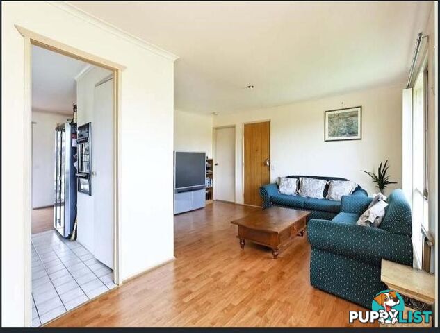 20 ELLINDALE CLOSE HAMPTON PARK VIC 3976