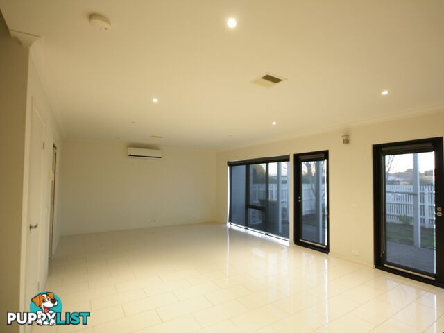 55 Villa Road SPRINGVALE VIC 3171