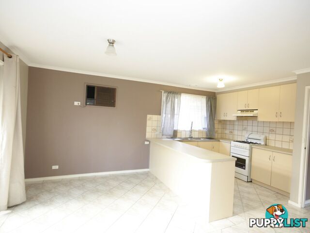 13 Ivan Crescent HAMPTON PARK VIC 3976