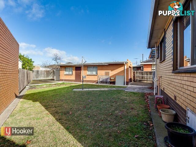 34 Hillcrest grove SPRINGVALE VIC 3171