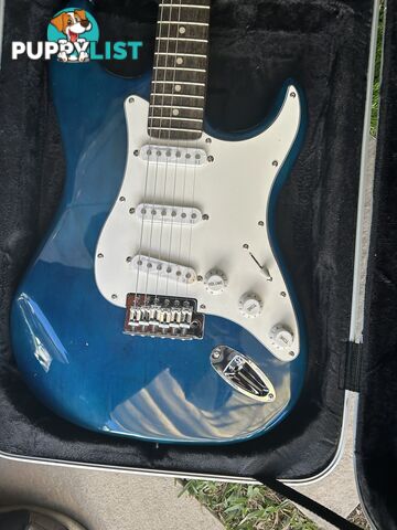 "Tanglewood" Discovery Series electric guitar with hard case