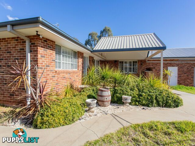 5 London Drive COWRA NSW 2794