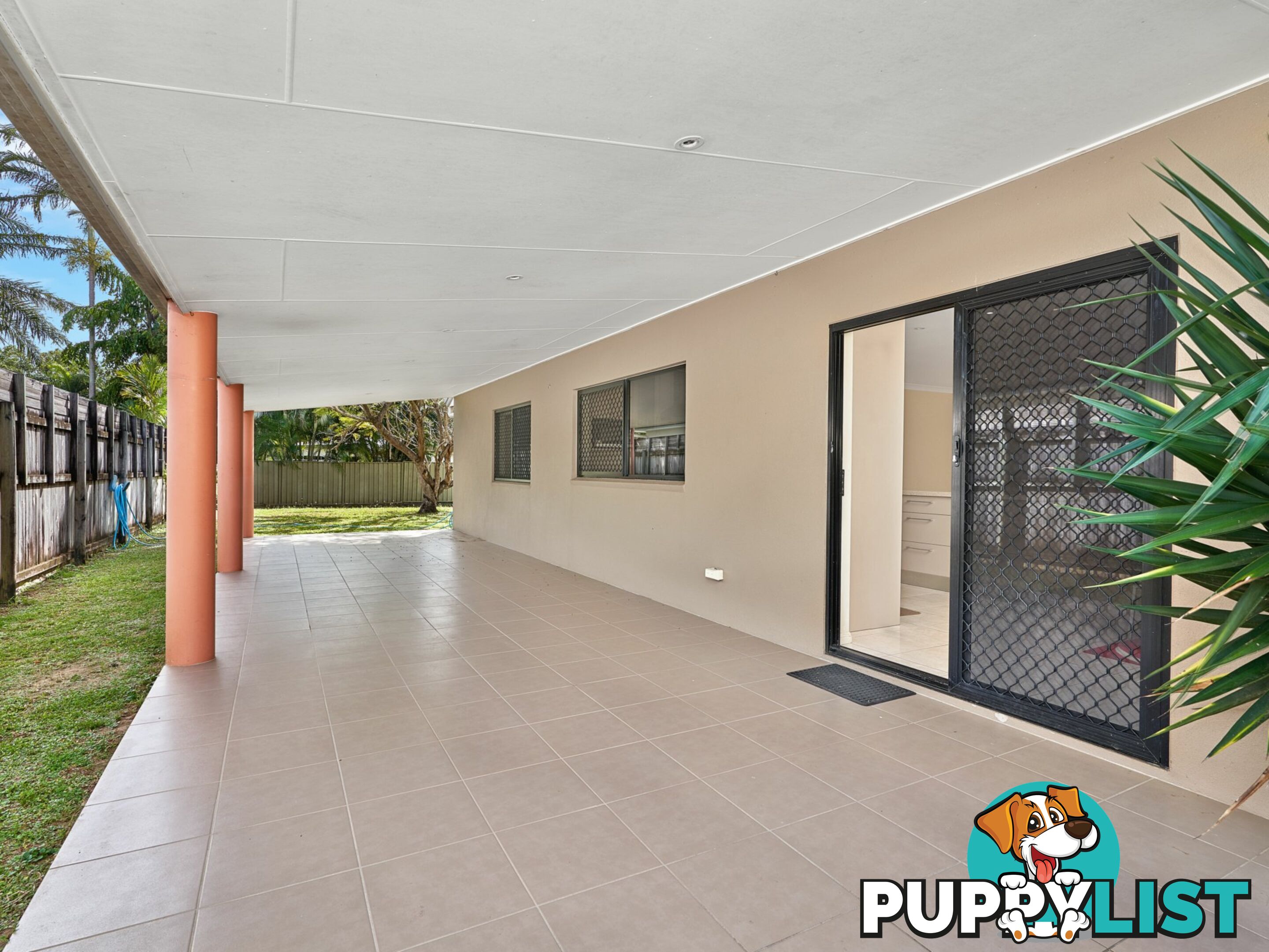 12 Norfolk Close HOLLOWAYS BEACH QLD 4878