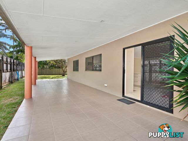 12 Norfolk Close HOLLOWAYS BEACH QLD 4878