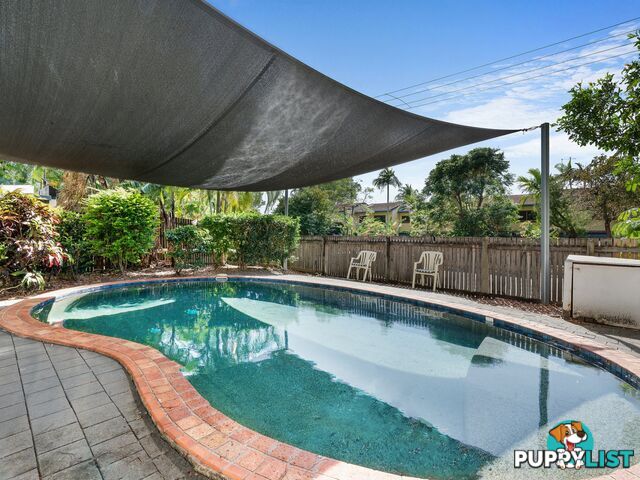 2/21 Bouganvillea Street HOLLOWAYS BEACH QLD 4878