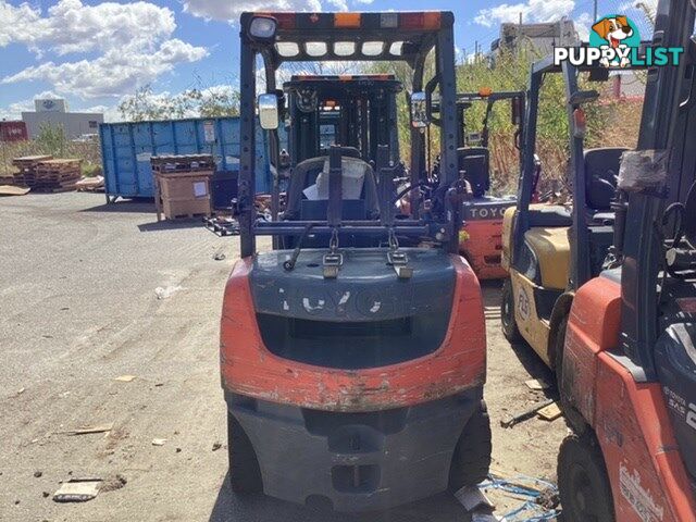 Toyota 32-8FG25 Counterbalance Forklift