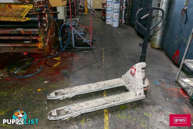 2010 Crown PTH-2045SN Pallet Jack
