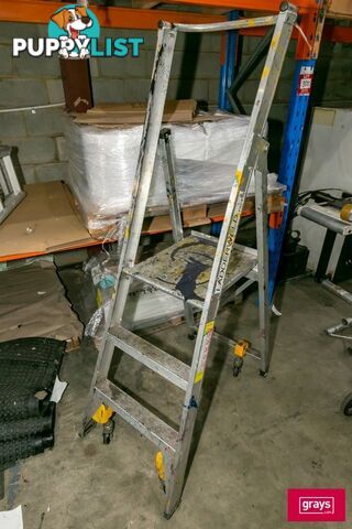 Bailey MW102 Platform Step Ladder