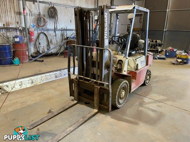 Nissan 25 Counterbalance Forklift