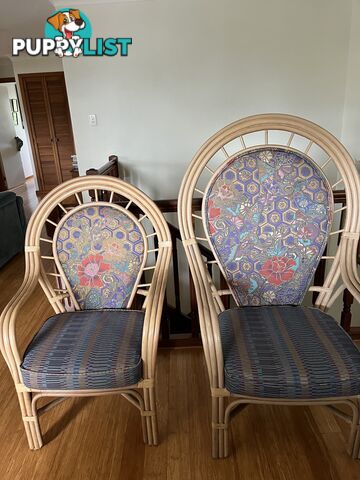 Dining Table and 6 chairs