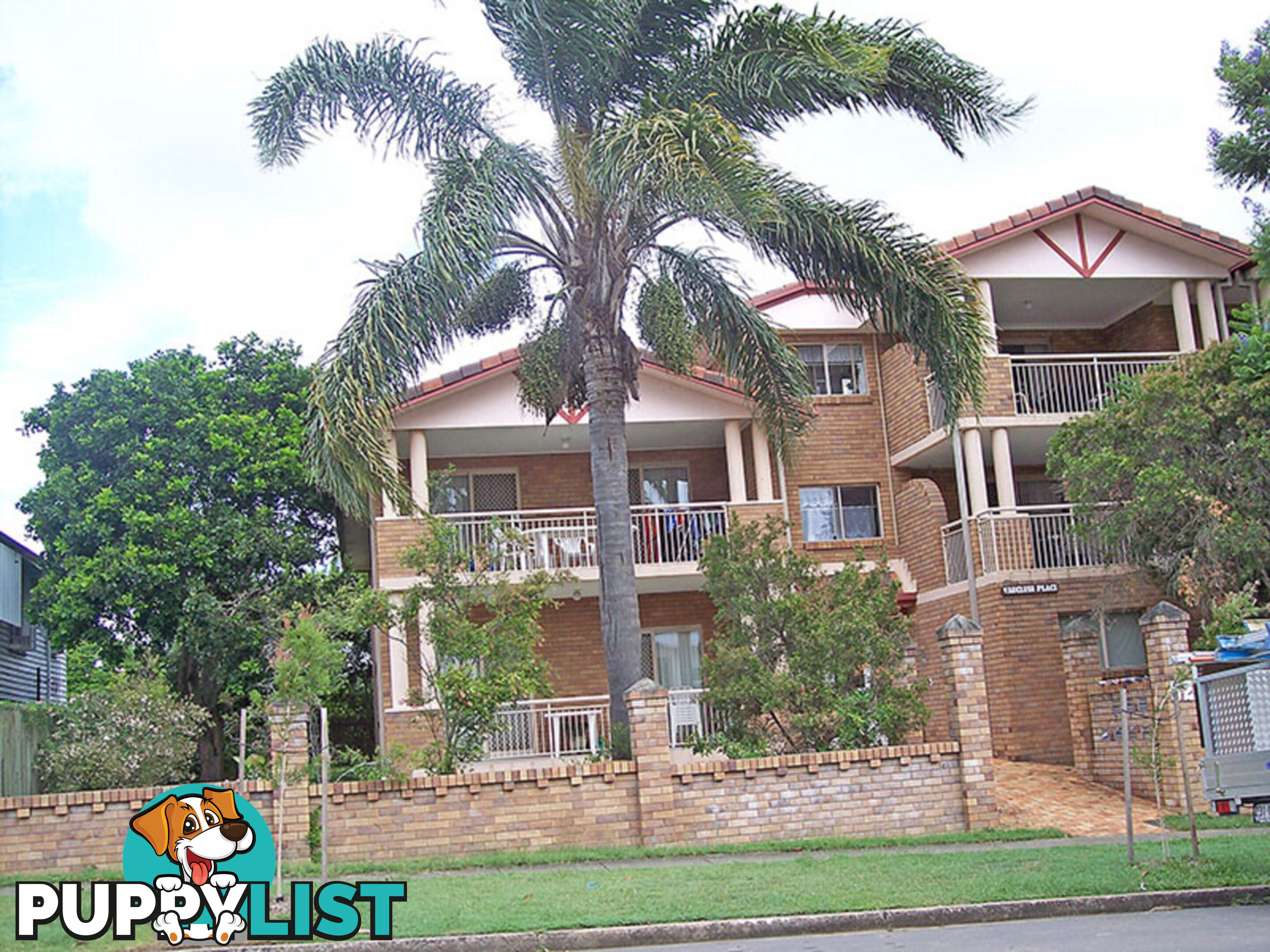 1 52 Crump Street Holland Park West QLD 4121