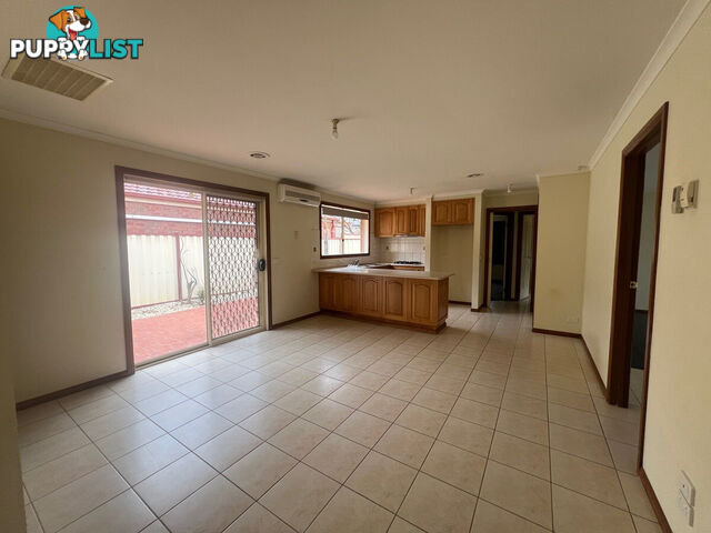 32 Waratah Drive Altona Meadows VIC 3028