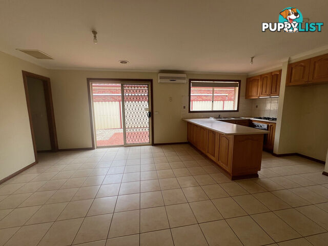 32 Waratah Drive Altona Meadows VIC 3028
