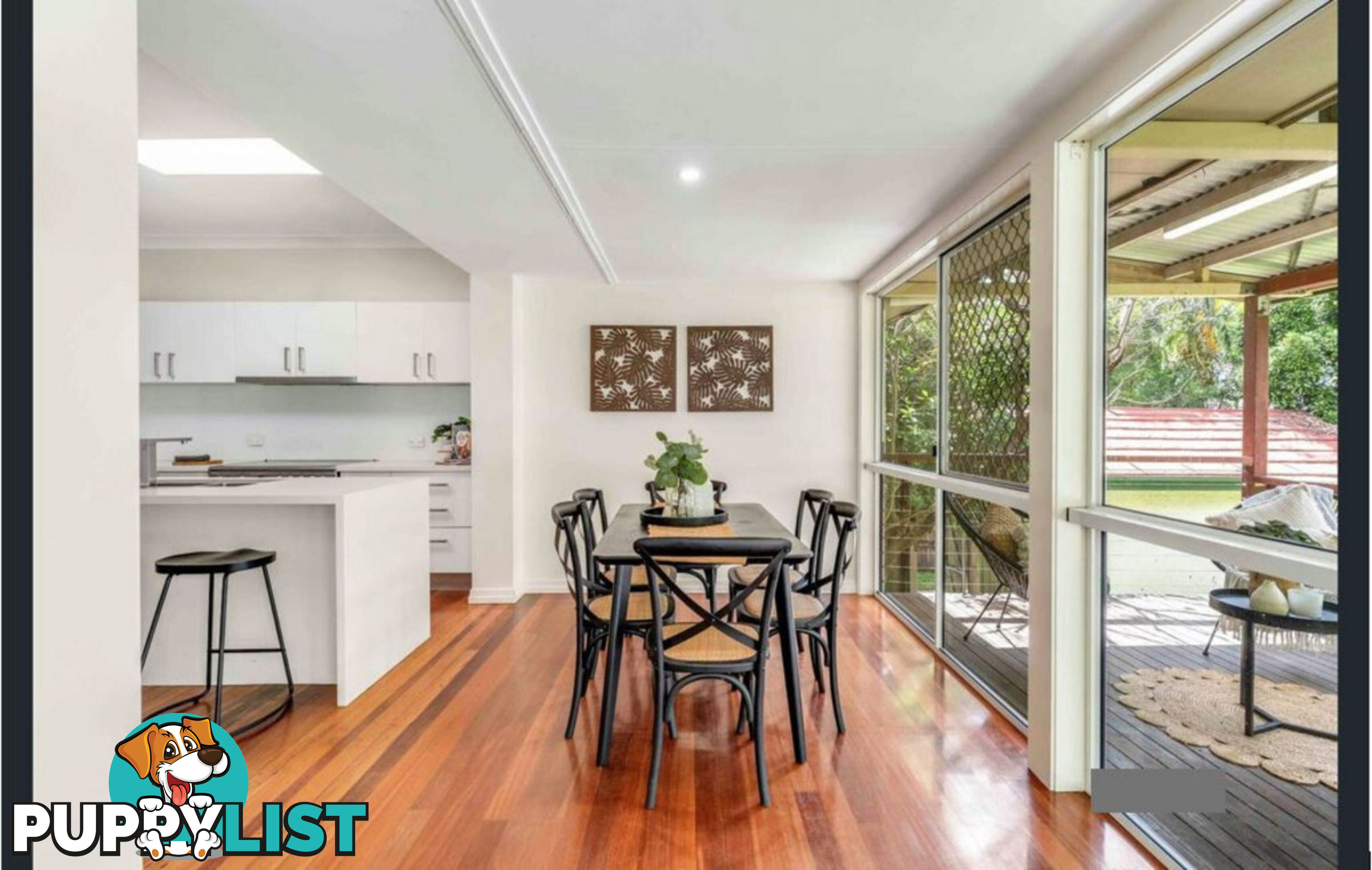 207 CHATSWORTH Road Coorparoo QLD 4151