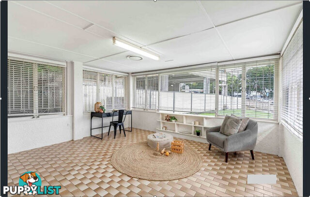 207 CHATSWORTH Road Coorparoo QLD 4151