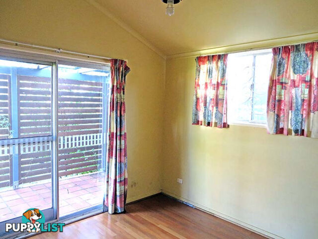 2 83 Upland Road St Lucia QLD 4067