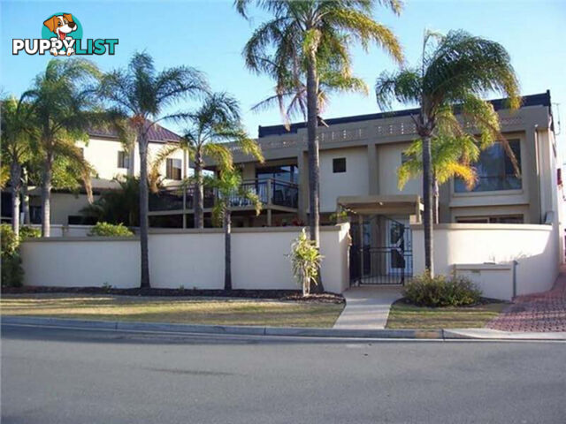 2 Runaway Bay Avenue Runaway Bay QLD 4216