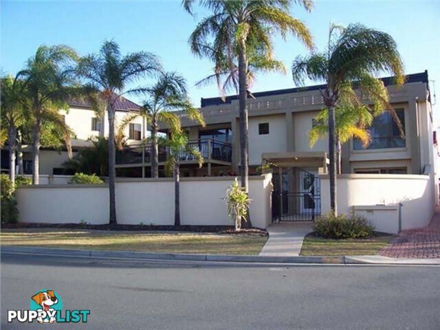 2 Runaway Bay Avenue Runaway Bay QLD 4216