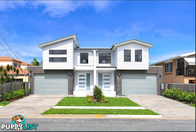 2 24 Abalone Avenue Paradise Point QLD 4216