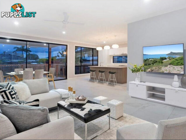 2 24 Abalone Avenue Paradise Point QLD 4216