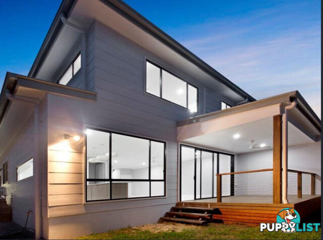 2 24 Abalone Avenue Paradise Point QLD 4216